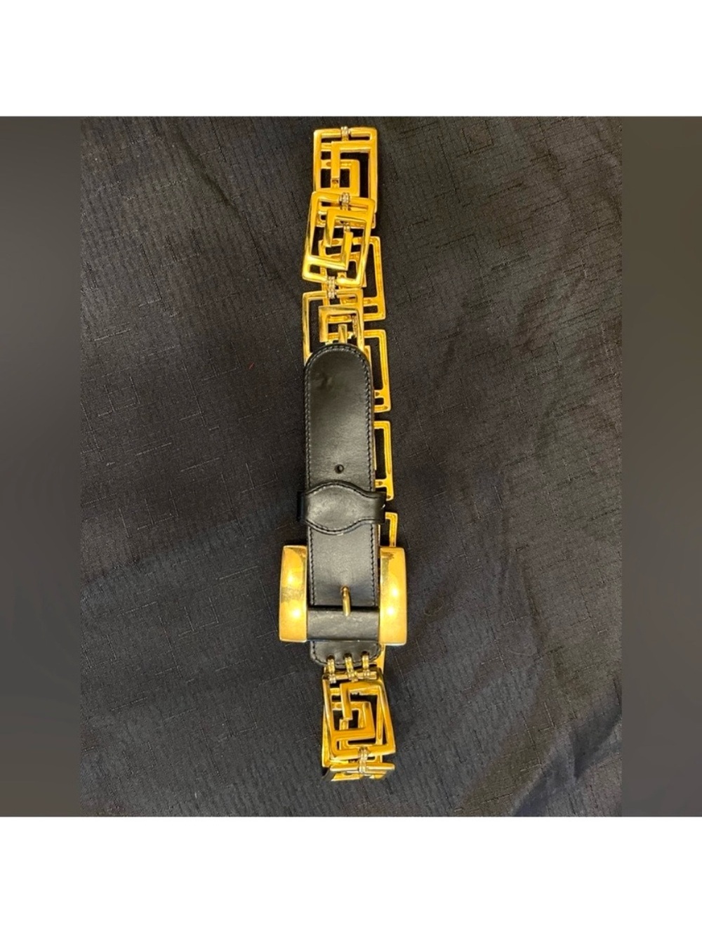 🌺SALE🌺 Italian Black Genuine Leather with gold chain women’s belt in GUC - Picture 3 of 8